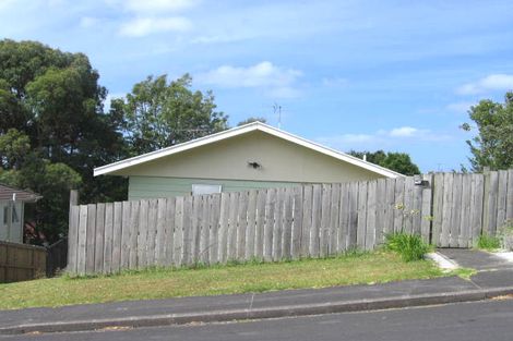 Photo of property in 3 Celeste Place, Totara Vale, Auckland, 0627