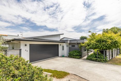 Photo of property in 2a Busby Hill, Havelock North, 4130