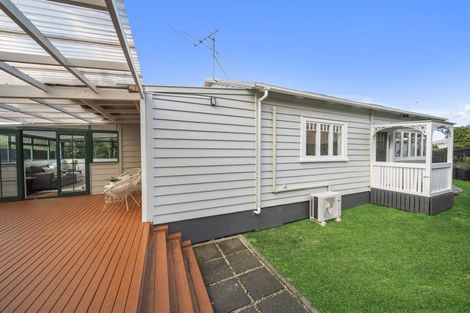 Photo of property in 24a Tahi Terrace, Glen Eden, Auckland, 0602