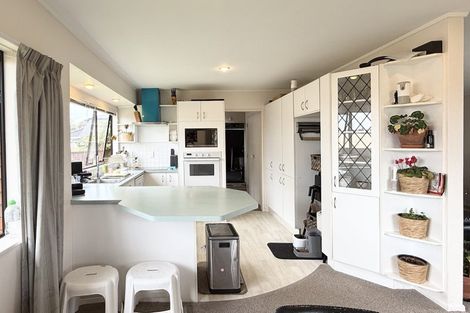 Photo of property in 1/50 Simmental Crescent, Somerville, Auckland, 2014