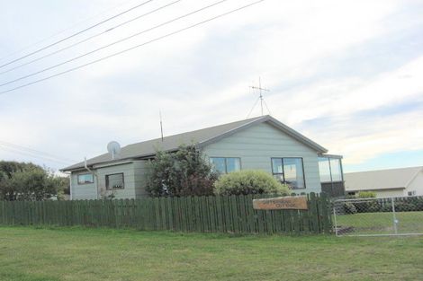 Photo of property in 26 Magdala Street, Kakanui, Oamaru, 9495