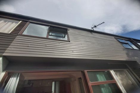 Photo of property in 2/249 Muritai Road, Eastbourne, Lower Hutt, 5013