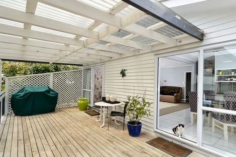 Photo of property in 93 Riverpark Crescent, Henderson, Auckland, 0610