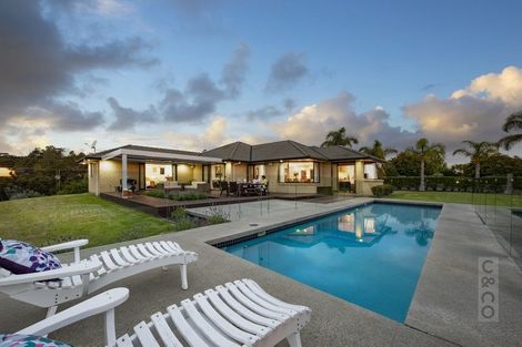 Photo of property in 849 Old North Road, Waimauku, 0882