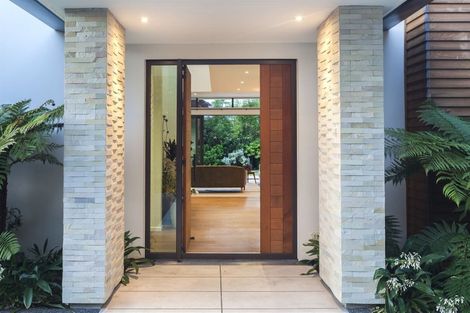 Photo of property in 93 Mays Road, St Albans, Christchurch, 8052