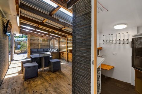 Photo of property in 28a Simons Street, Moturoa, New Plymouth, 4310