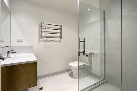 Photo of property in 4/17 Rewarewa Road, Te Atatu Peninsula, Auckland, 0610