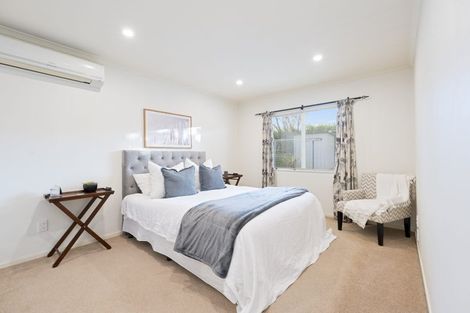 Photo of property in 42 Harvest Drive, Henderson, Auckland, 0612