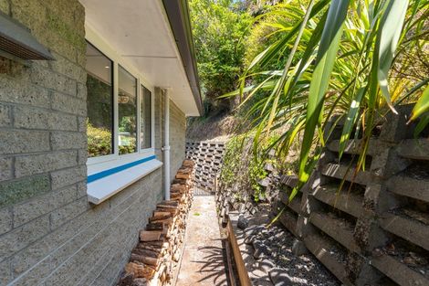 Photo of property in 20 Pinehaven Road, Pinehaven, Upper Hutt, 5019