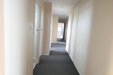 Photo of property in 2 Russleigh Drive, Dinsdale, Hamilton, 3204