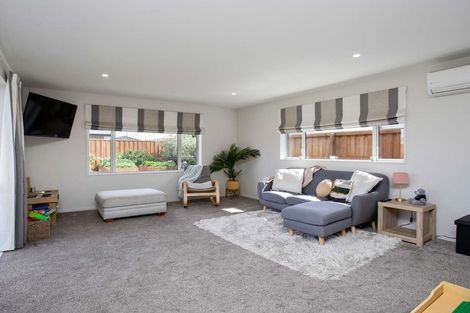 Photo of property in 103 Shillingford Boulevard, Rolleston, 7615