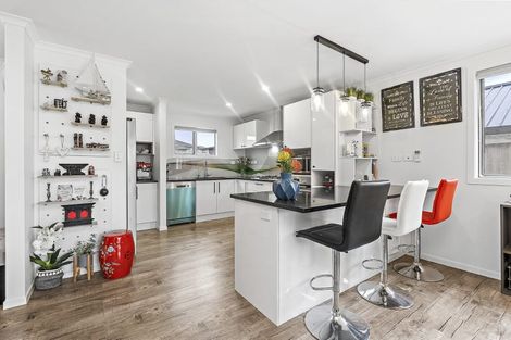 Photo of property in 4 Te Tiireke Drive, Glenview, Hamilton, 3206