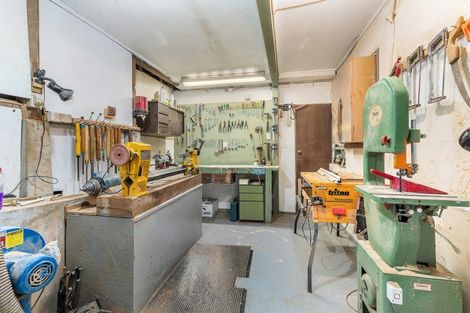 Photo of property in 6 Saint Aidans Way, Tawa, Wellington, 5028