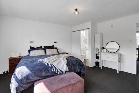 Photo of property in 27 Culzean Grove, Bell Block, New Plymouth, 4312