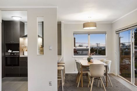 Photo of property in 1/22 Tui Glen Road, Birkenhead, Auckland, 0626