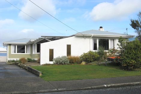 Photo of property in 22 Edinburgh Crescent, Waikiwi, Invercargill, 9810