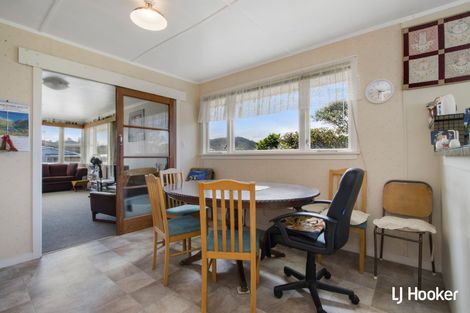 Photo of property in 49 Hillview Road, Waihi Beach, 3611