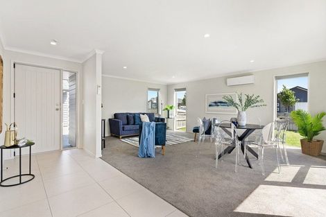 Photo of property in 10 Dunkeld Drive, Papamoa, 3118