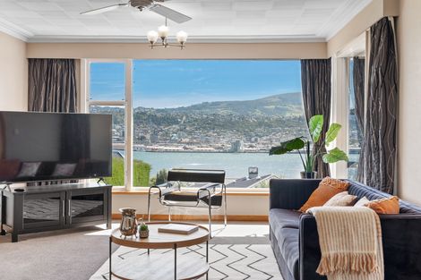 Photo of property in 103 Larnach Road, Vauxhall, Dunedin, 9013