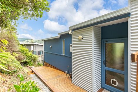 Photo of property in 21 Court Road, Tawa, Wellington, 5028