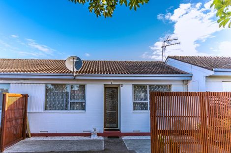 Photo of property in 2/118 Saint George Street, Papatoetoe, Auckland, 2025