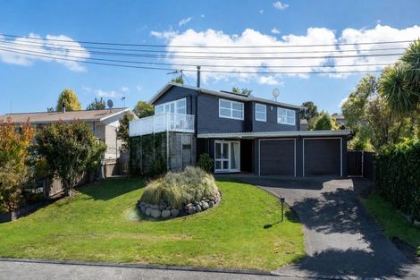 Photo of property in 6 Liston Avenue, Hilltop, Taupo, 3330