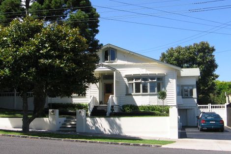 Photo of property in 8 Oak Street, Royal Oak, Auckland, 1023