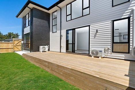 Photo of property in 17 Paihere Street, Huapai, Kumeu, 0810