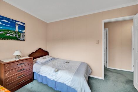 Photo of property in 2/197 Mangorei Road, Merrilands, New Plymouth, 4312