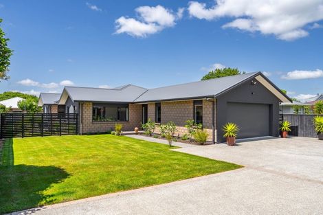 Photo of property in 12 Udy Street, Greytown, 5712