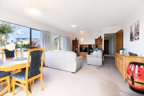 Photo of property in 1/26 Quebec Road, Milford, Auckland, 0620