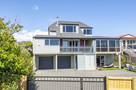 Photo of property in 1012b Papamoa Beach Road, Papamoa Beach, Papamoa, 3118