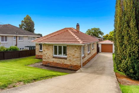 Photo of property in 1/66 Clevedon Road, Papakura, 2110