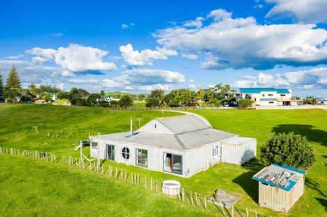 Photo of property in 11 Alcemene Lane, Baylys Beach, Dargaville, 0377