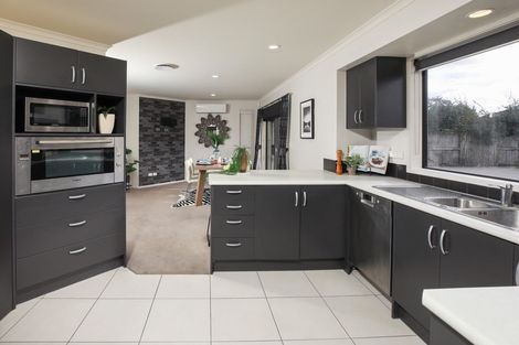 Photo of property in 6 Whistler Close, Rototuna North, Hamilton, 3210