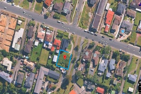 Photo of property in 1/89 Royal Road, Massey, Auckland, 0614