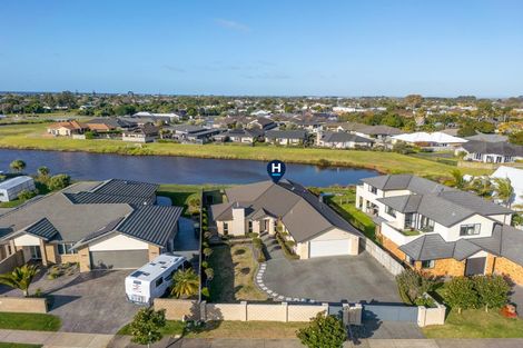 Photo of property in 150 Oriental Parade, Papamoa Beach, Papamoa, 3118