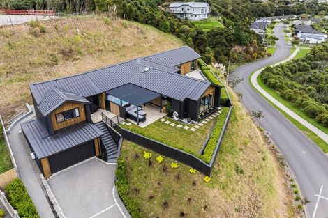 Photo of property in 23 Banks Boulevard, Whitby, Porirua, 5024