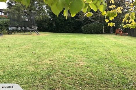 Photo of property in 20 Aorangi Place, Birkenhead, Auckland, 0626