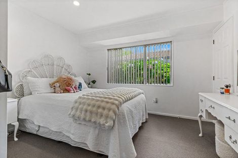 Photo of property in 24 Picasso Drive, West Harbour, Auckland, 0618