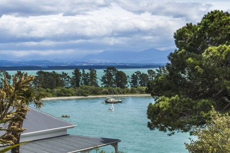 Photo of property in 25 Victoria Road, Stepneyville, Nelson, 7010