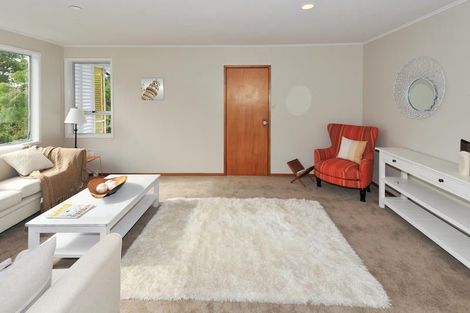 Photo of property in 48 Regency Place, Sunnynook, Auckland, 0632