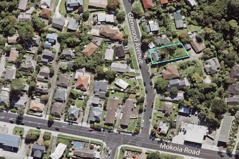 Photo of property in 11 Glenwood Avenue, Birkenhead, Auckland, 0626