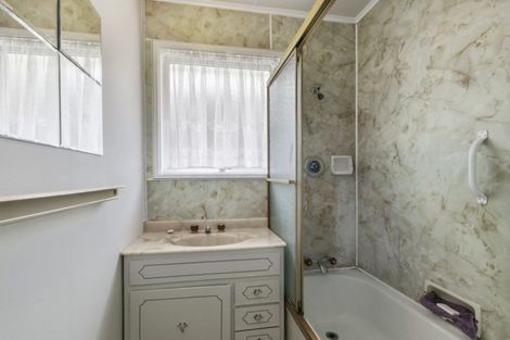 Photo of property in 31 Holland Street, Wainuiomata, Lower Hutt, 5014