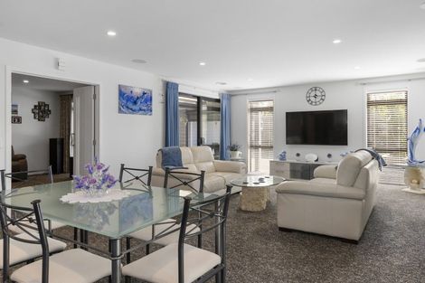 Photo of property in 32 Huka Heights Drive, Rangatira Park, Taupo, 3330