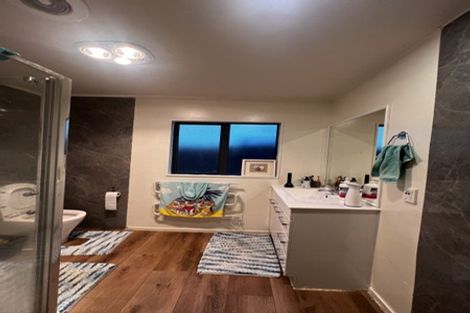 Photo of property in 30 Arlette Place, Massey, Auckland, 0614