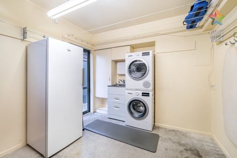 Photo of property in 11 Trafalgar Street, Waiwhetu, Lower Hutt, 5010