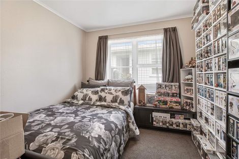 Photo of property in 1/4 Royal Arch Place, Rosehill, Papakura, 2113