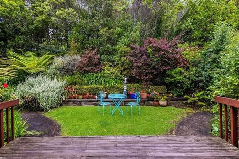 Photo of property in 37 Cochrane Avenue, Arkles Bay, Whangaparaoa, 0932