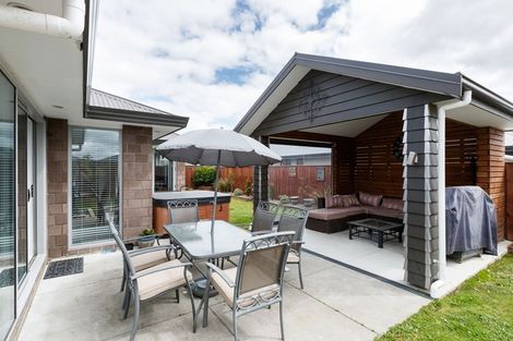 Photo of property in 47 Rodeo Drive, Kelvin Grove, Palmerston North, 4414
